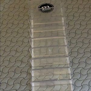 Makeup palette holder